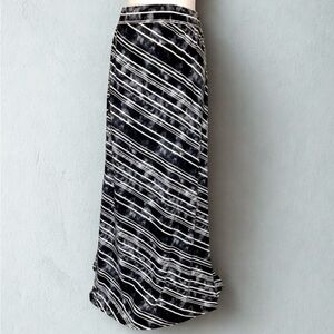 Joe.B by Joe Benbasset Maxi Skirt Women Boho Black White Tie Dye Size Medium